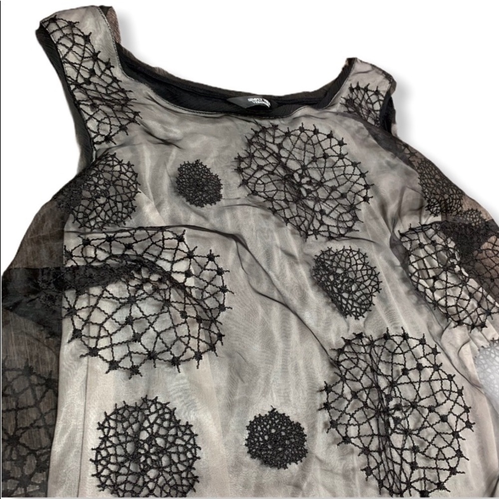 SIMPLY VERA VERA WANG BLACK SLEEVELESS TOP SIZE 0X - Picture 3 of 5